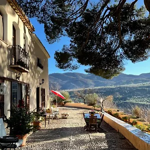 Cortijo El Pino Retreat Couette-café
